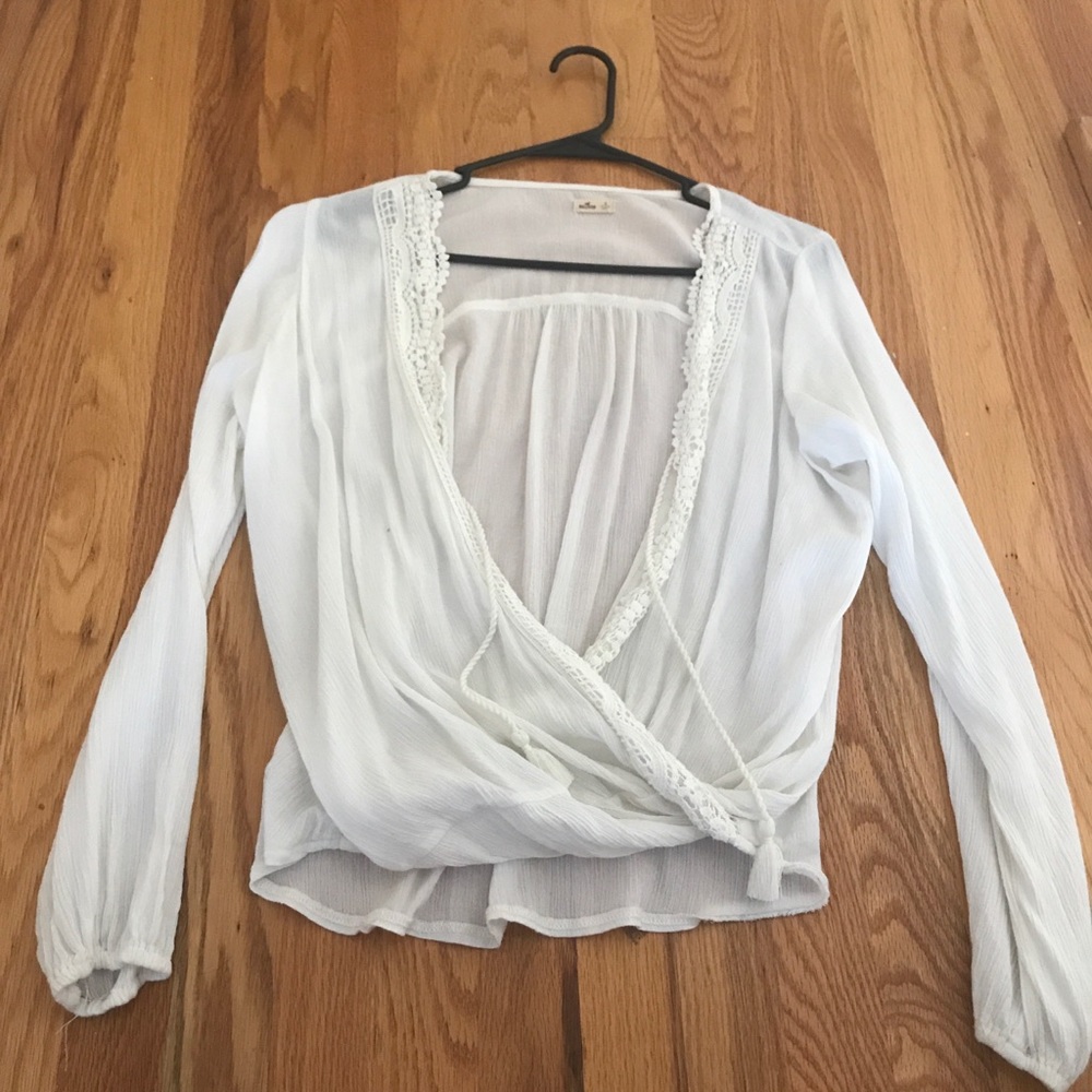 Hollister flowy top